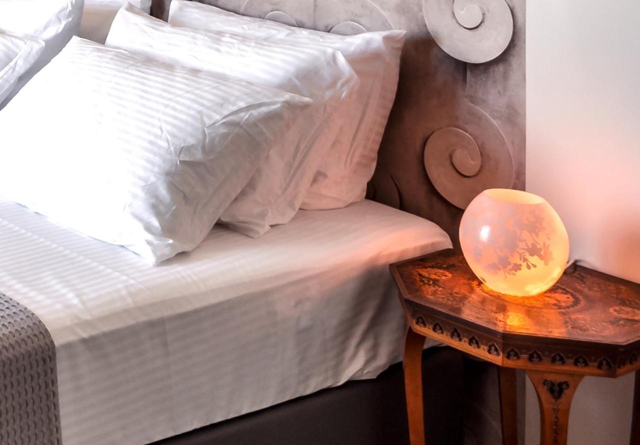 Peripatos Apartment アテネ エクステリア 写真